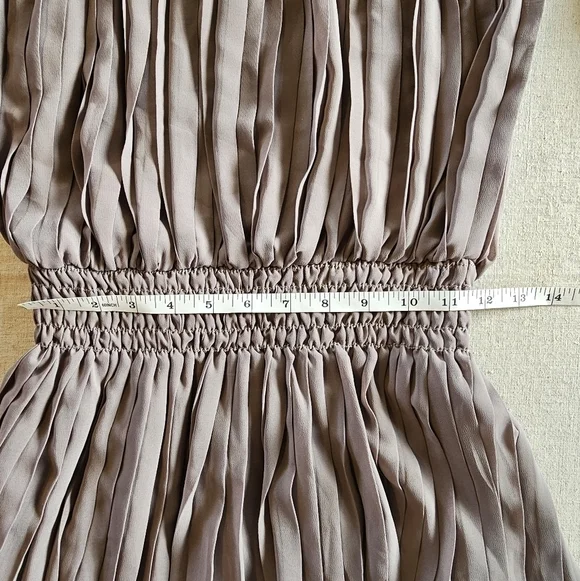 Max Studio Off Shoulder Peasant Balloon Sleeve Pleated Mini Dress Tan Size Small - Picture 13 of 16